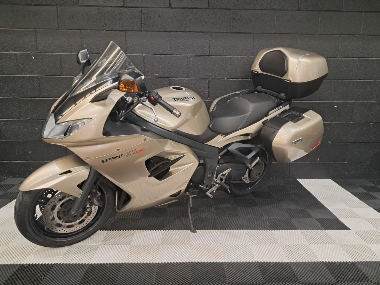 Used Triumph Sprint GT 1050 for sale - 78435025: Photo 7