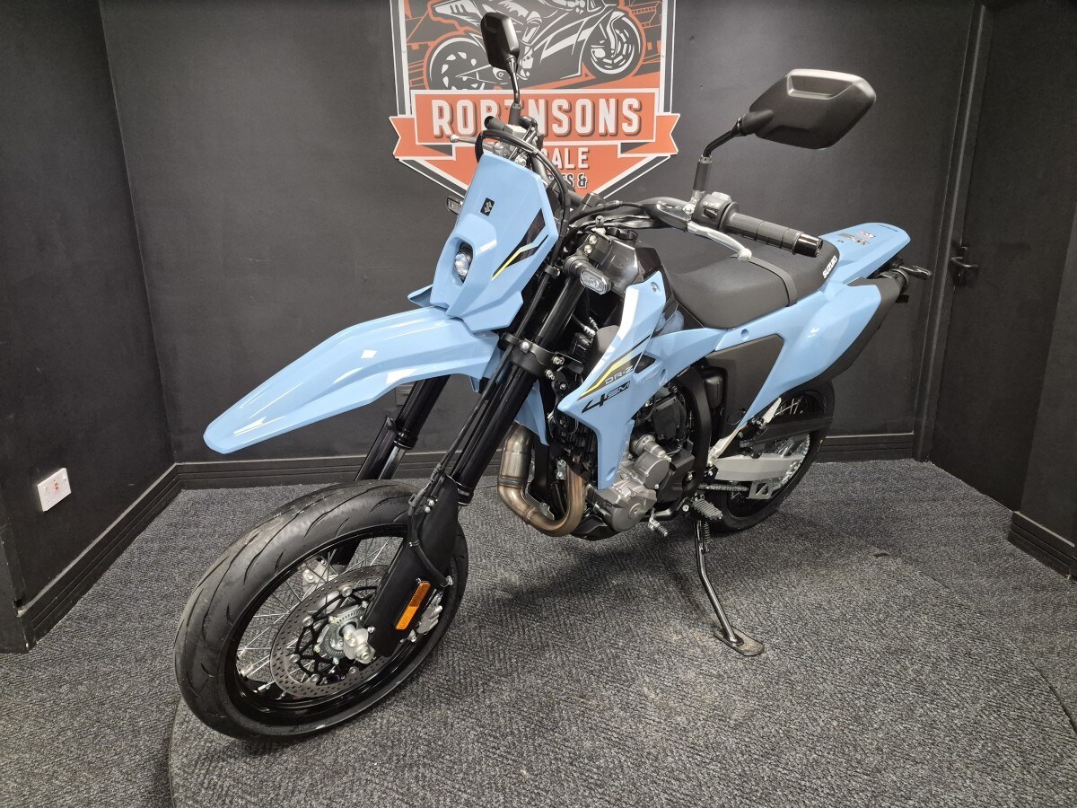 Suzuki DRZ4 SM