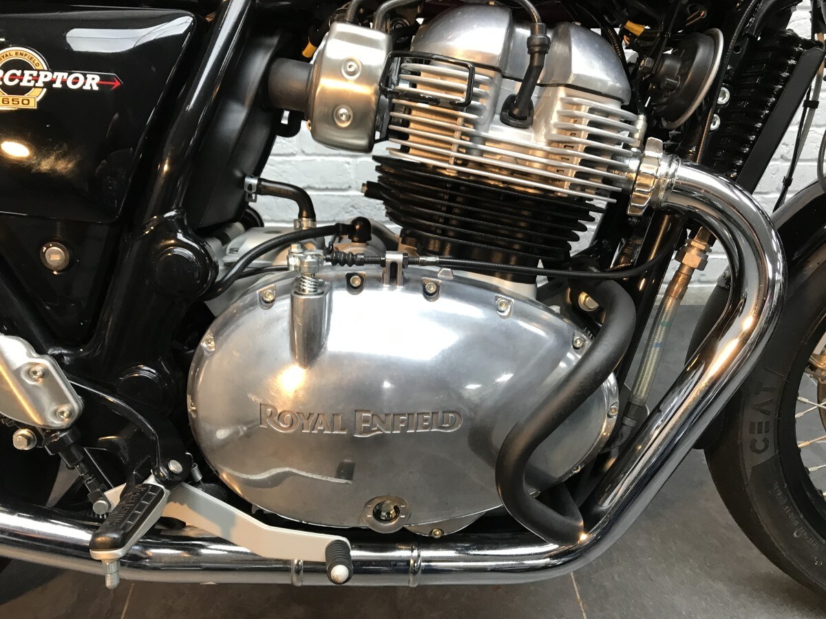 Royal Enfield INTERCEPTOR 650 TWIN E5