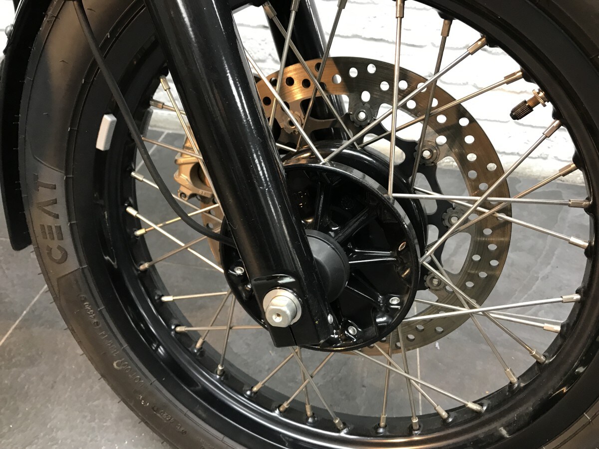 Royal Enfield INTERCEPTOR 650 TWIN E5