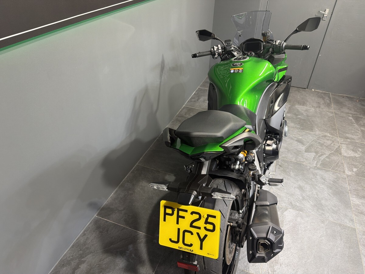 Kawasaki ZX1100JSFAN DEMO