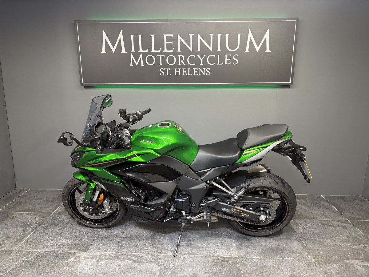 Kawasaki ZX1100JSFAN DEMO