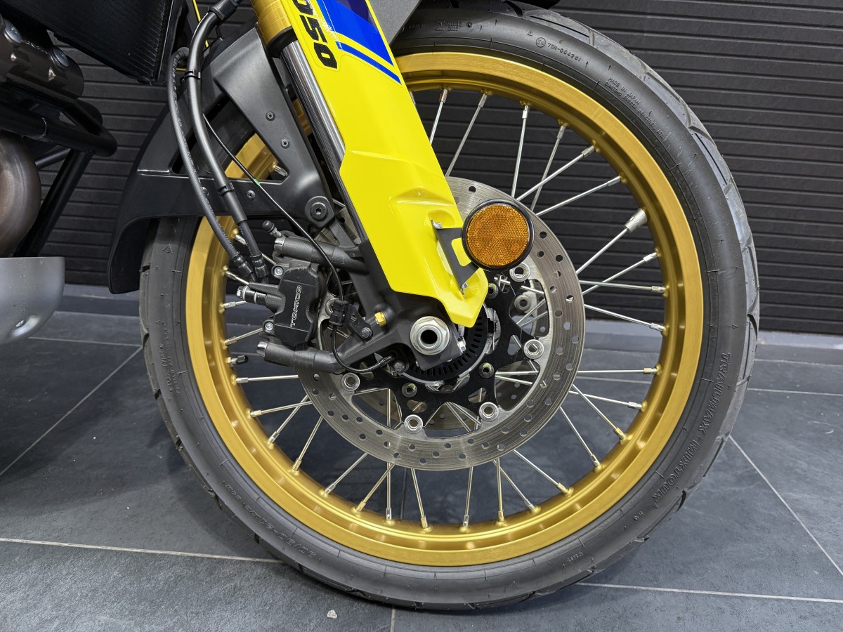 Suzuki DL 1050 RJ M3 V-STROM DE