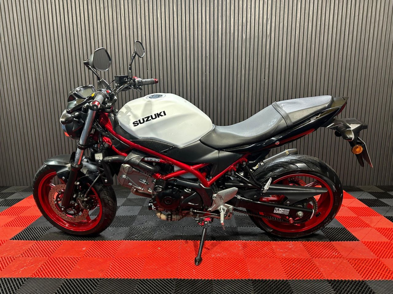 Used Suzuki SV650 for sale - 78435409: Photo 11