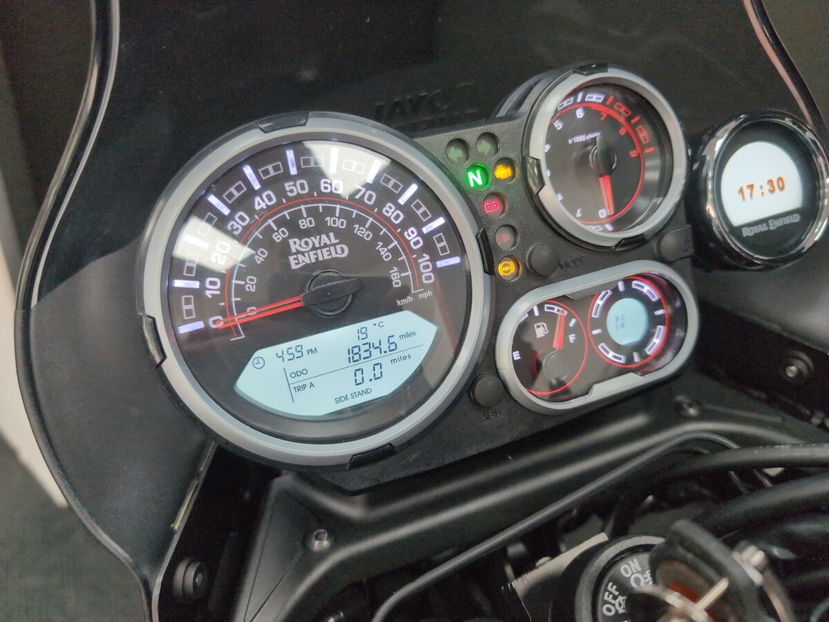 Royal Enfield HIMALAYAN E5