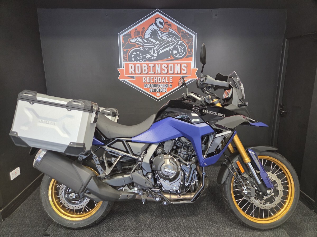 Suzuki NEW V-Strom 800DE With Panniers