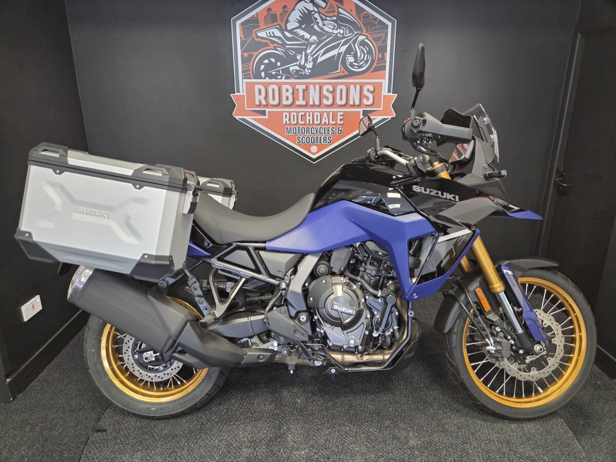 Suzuki NEW V-Strom 800DE With Panniers