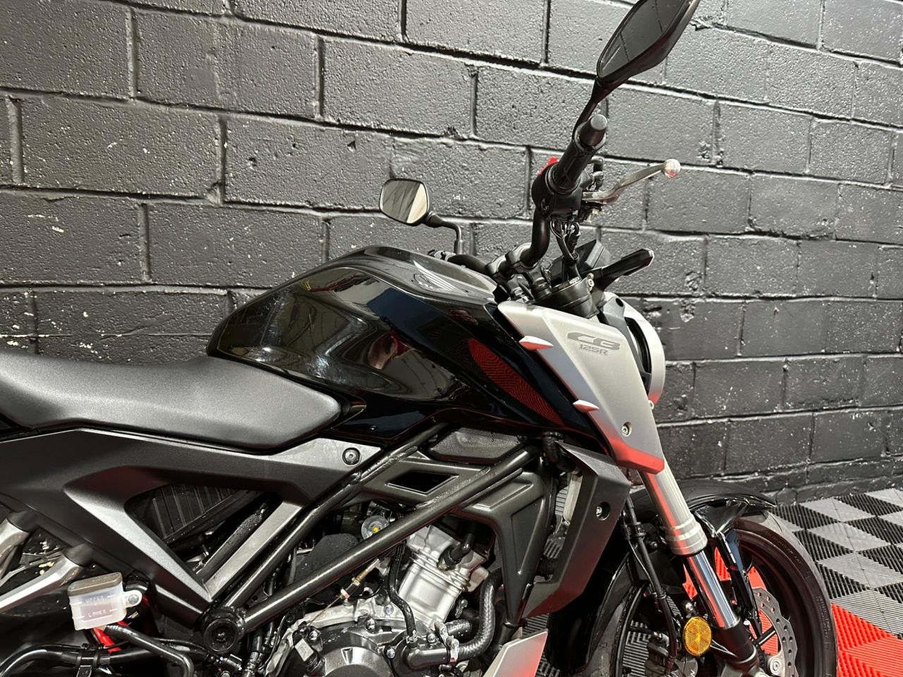 Used Honda CB125R for sale - 78435737: Photo 24