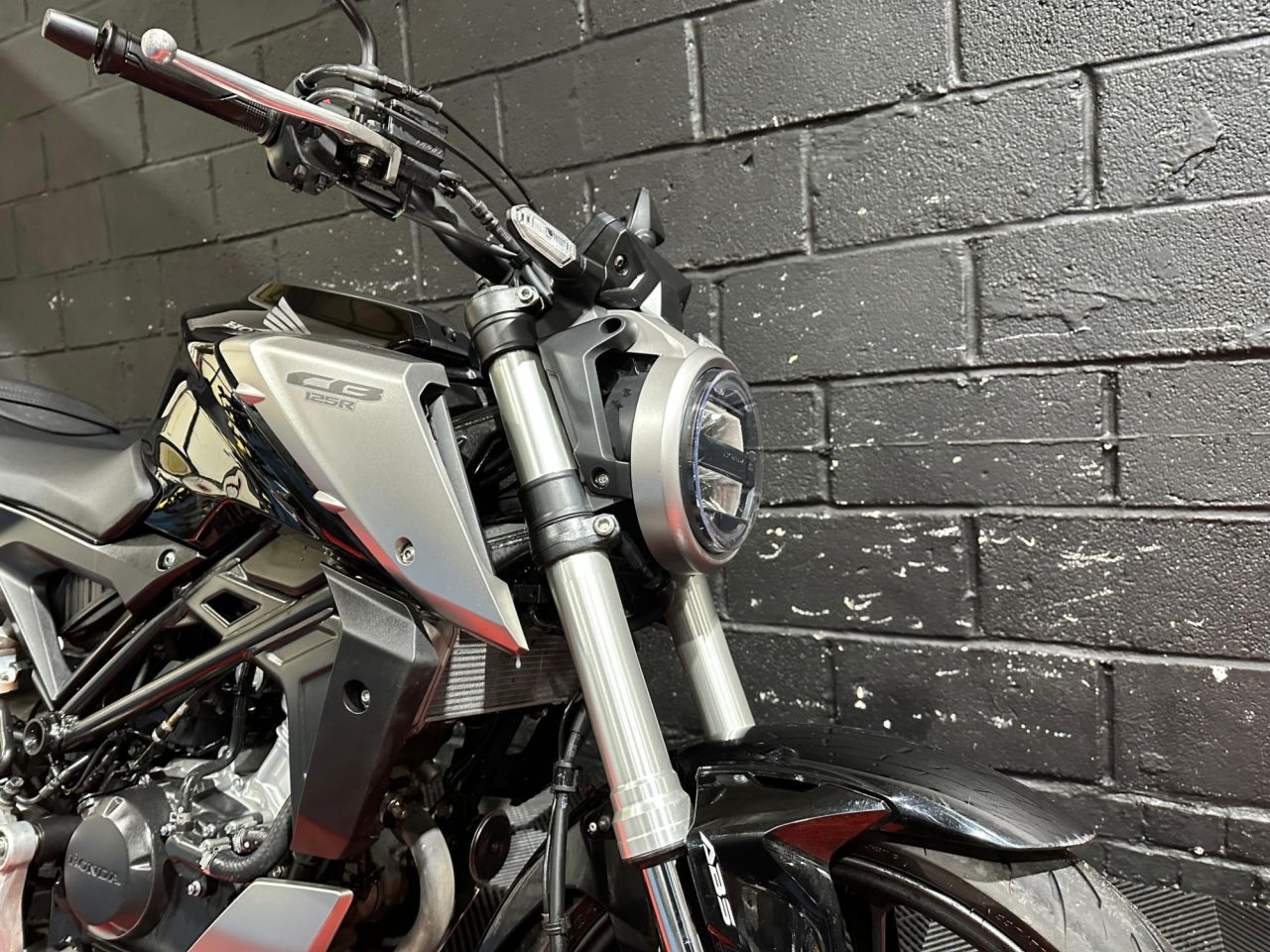 Used Honda CB125R for sale - 78435737: Photo 25
