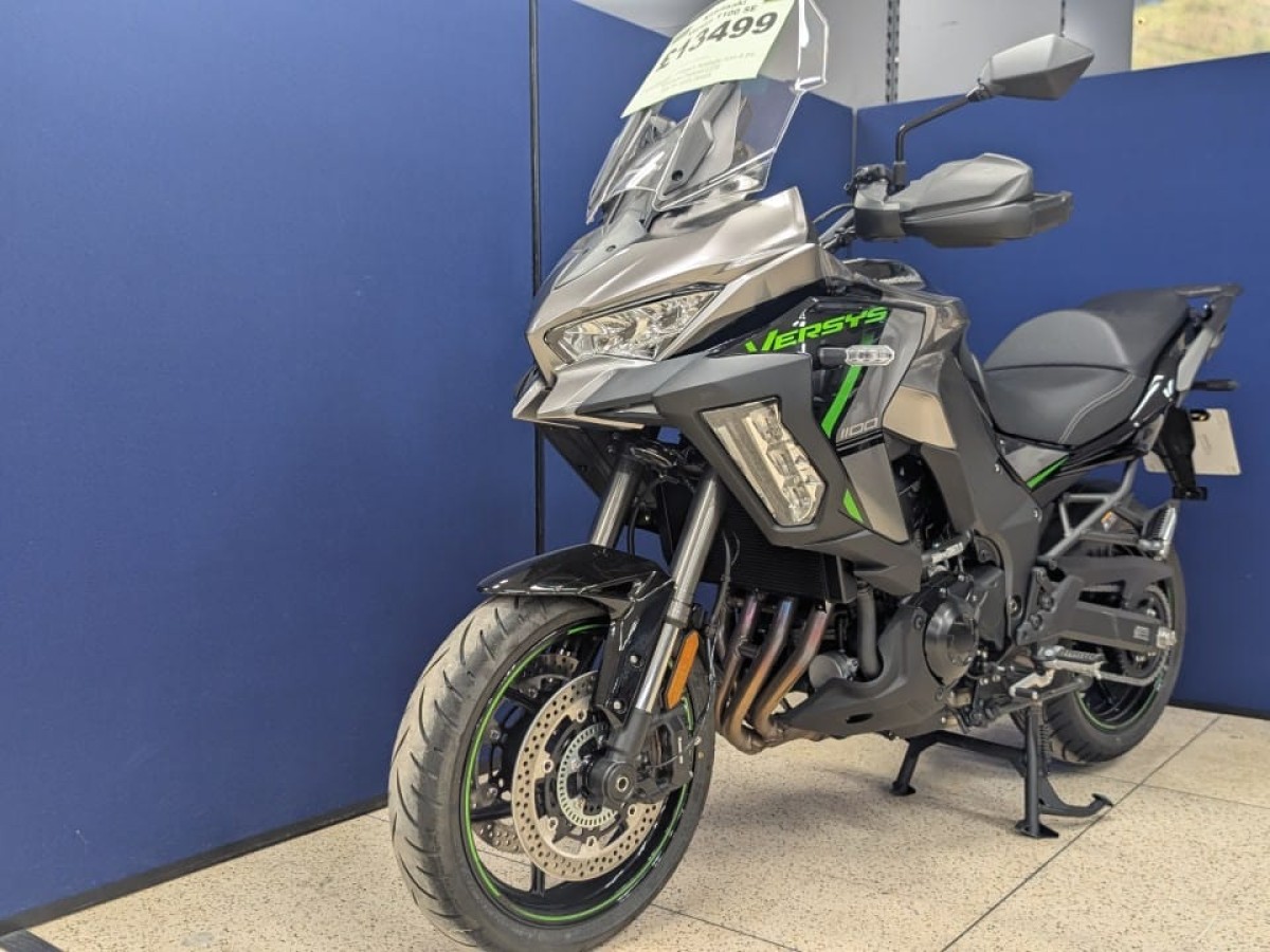 Kawasaki VERSYS 1100 SE