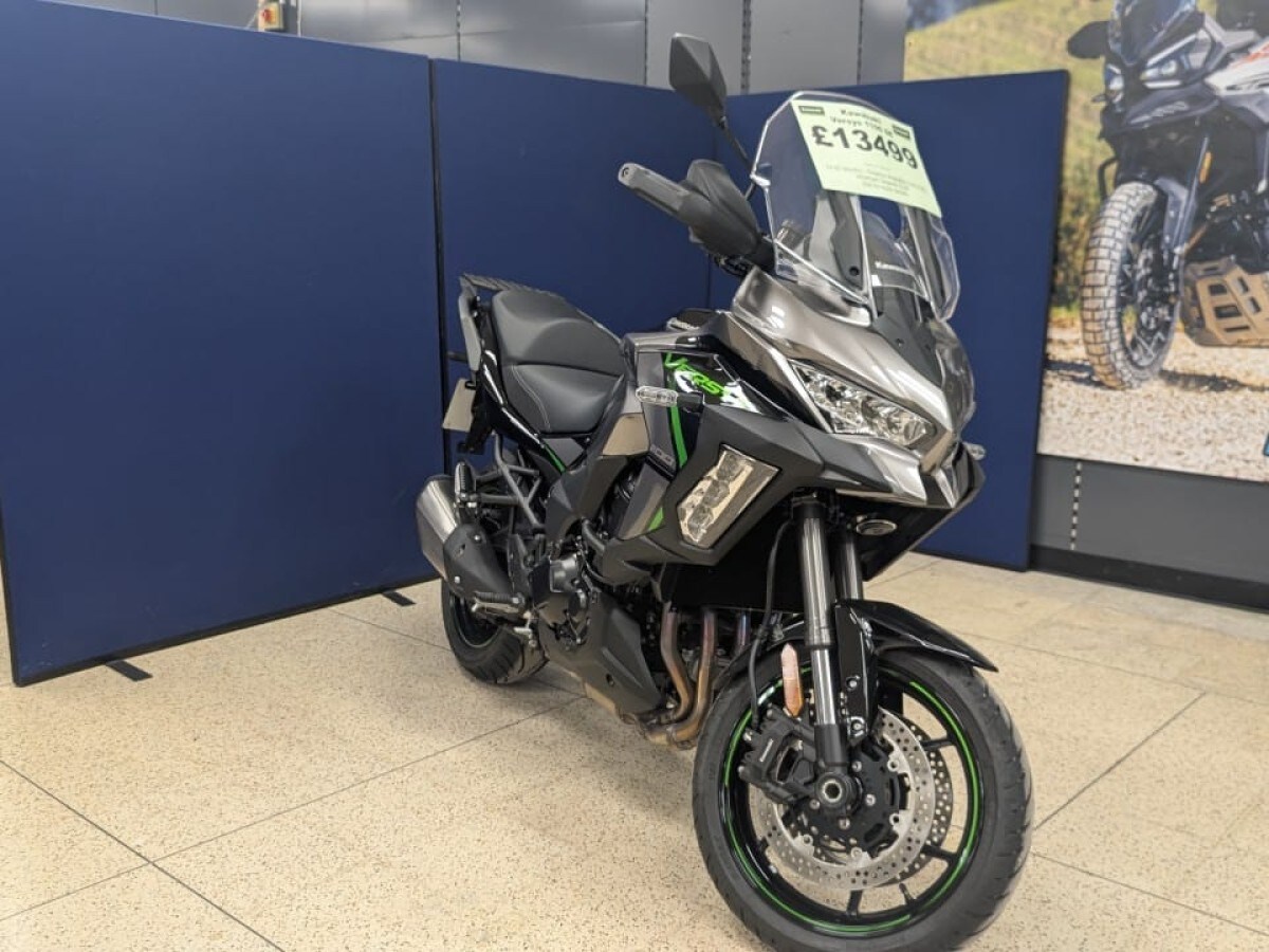 Kawasaki VERSYS 1100 SE