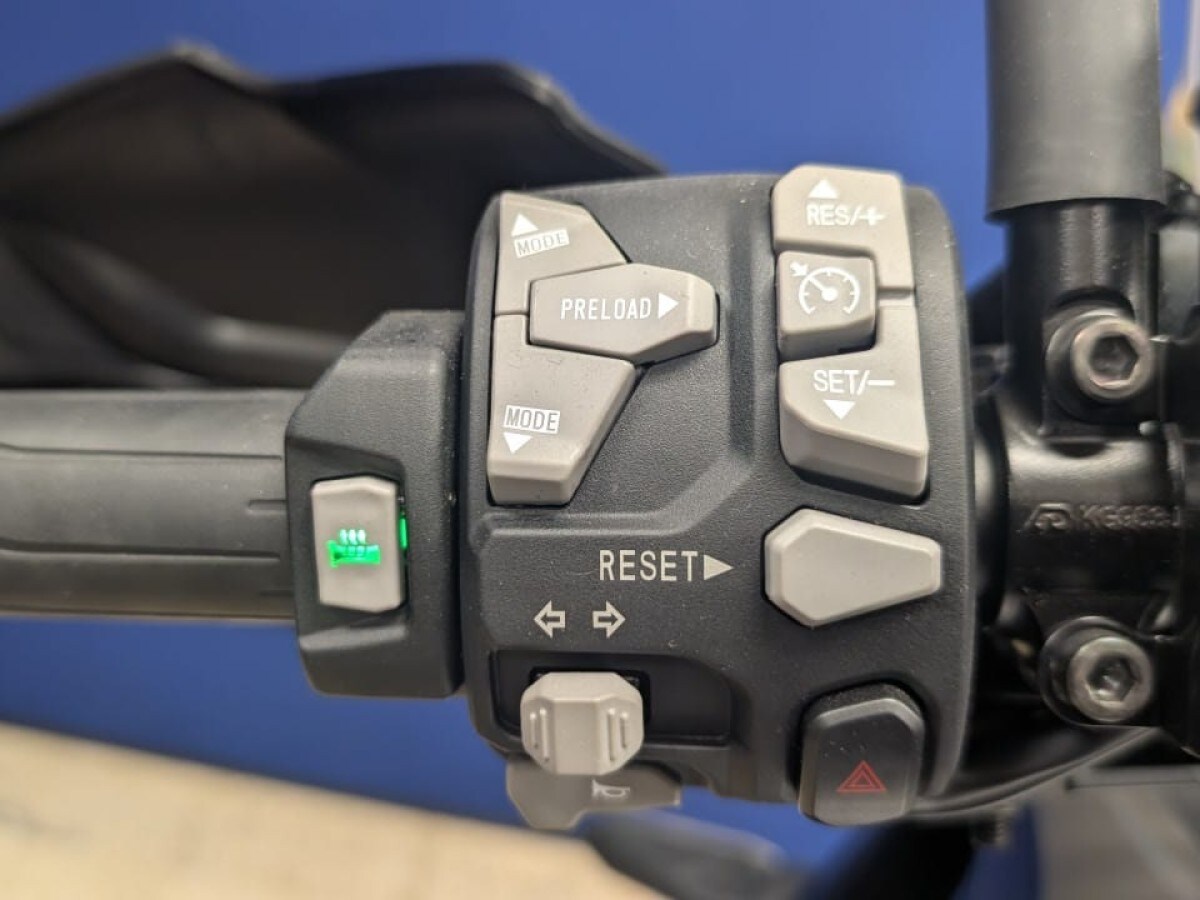 Kawasaki VERSYS 1100 SE