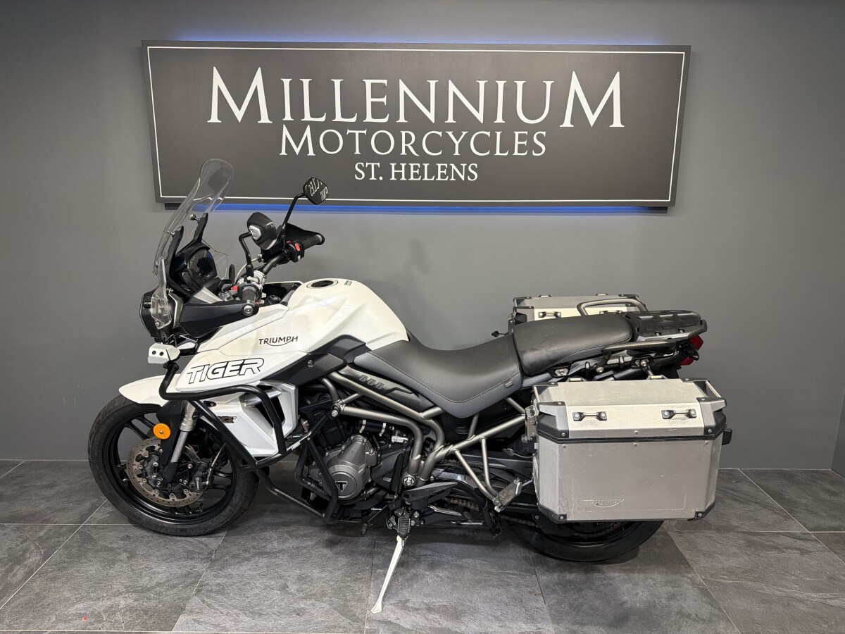 Triumph TIGER 800 XRT