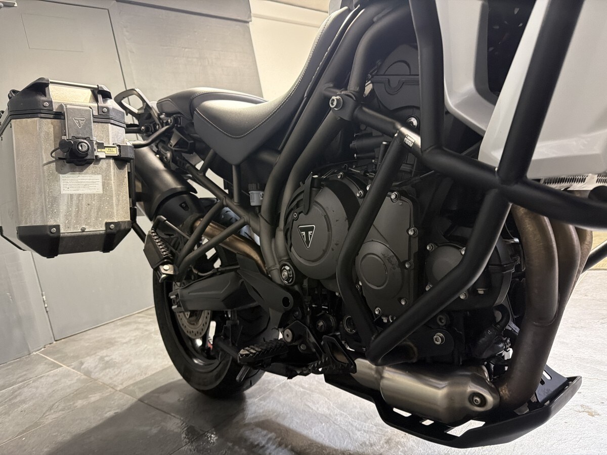 Triumph TIGER 800 XRT