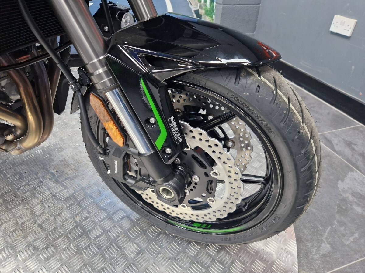 Kawasaki Versys 1000 SE GT KLZ1000DRFNN BK1