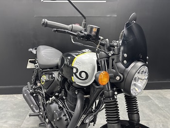 Used Royal Enfield HUNTER 350 2023 for sale - bike-78165236: Photo