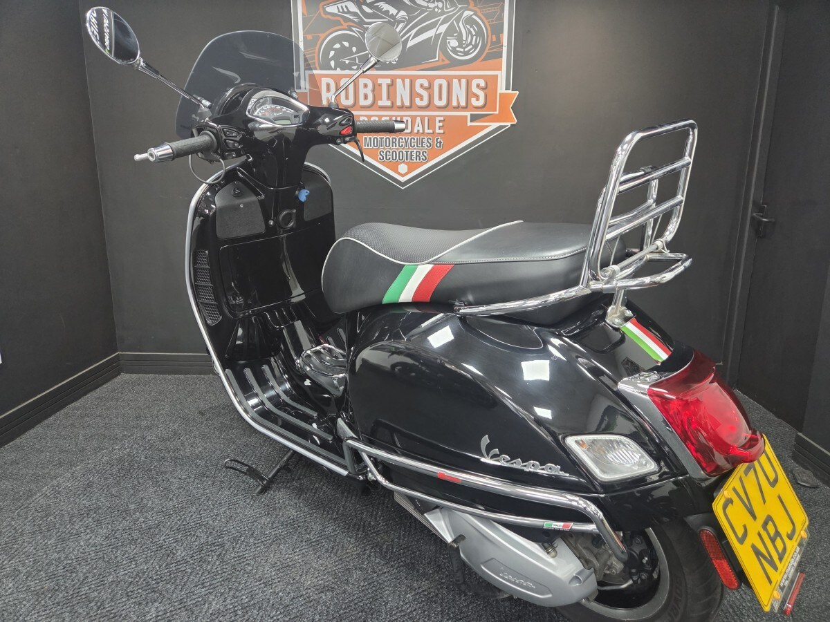 Used Piaggio VESPA GTS 300 SUPER 2020 for sale - 77867952: Photo 11