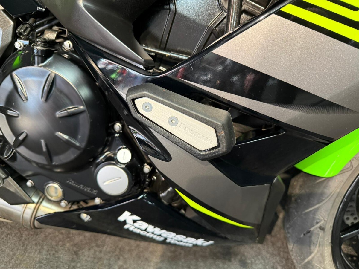 Kawasaki Ninja 650 KRT