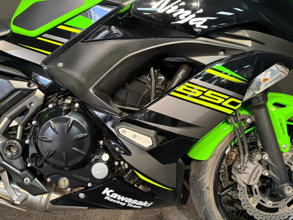 Kawasaki Ninja 650 KRT