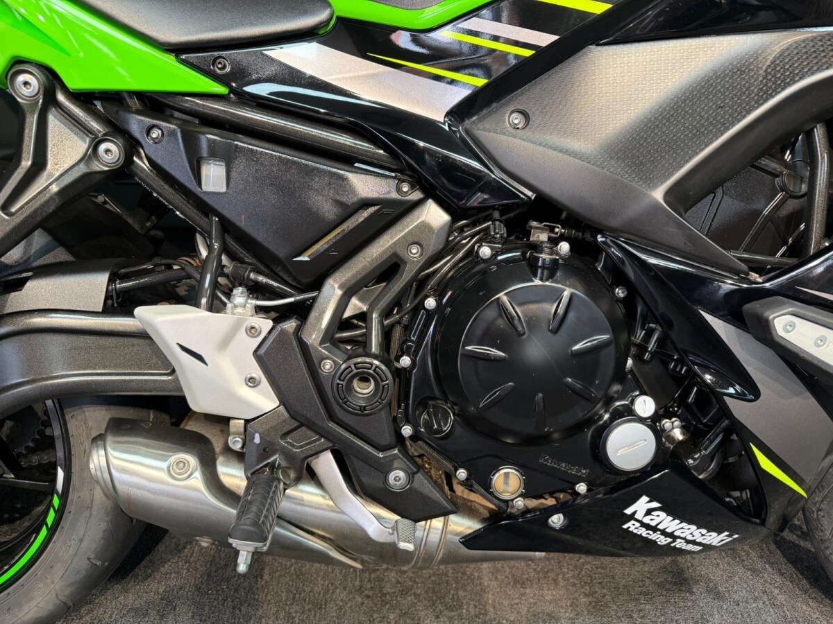 Kawasaki Ninja 650 KRT