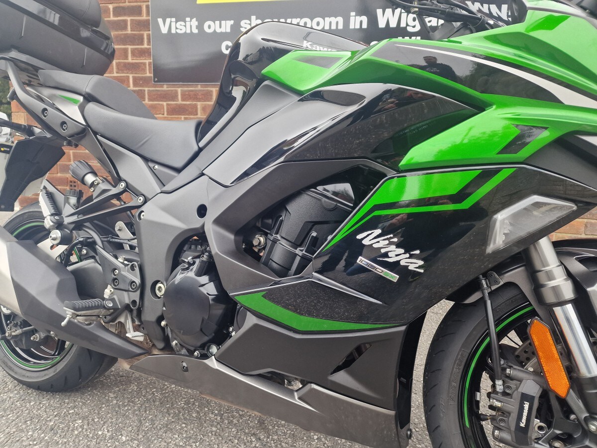 Kawasaki Ninja 1000 SX ZX1002 KRFAN