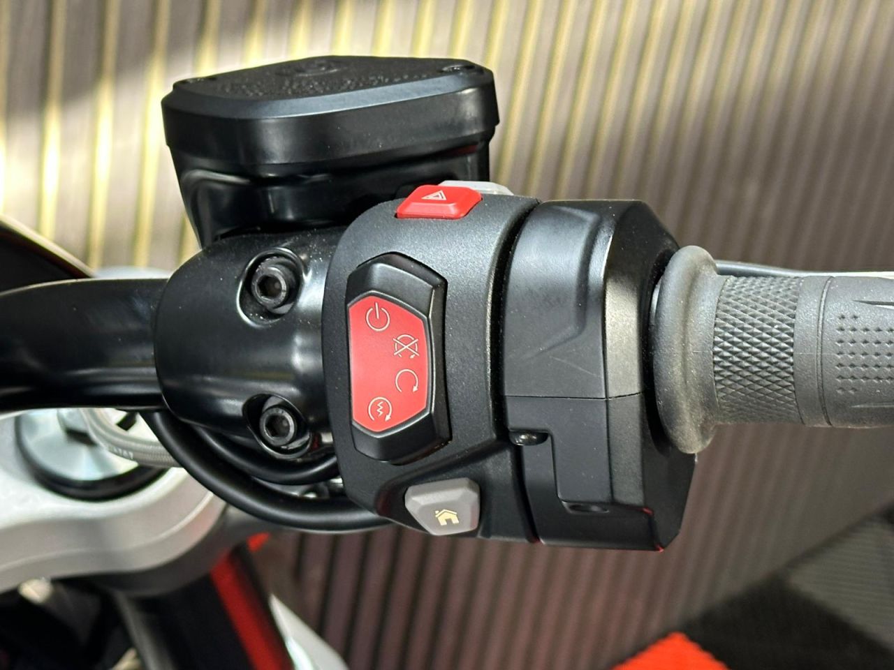 Used Triumph Rocket III for sale - 78776920: Photo 25