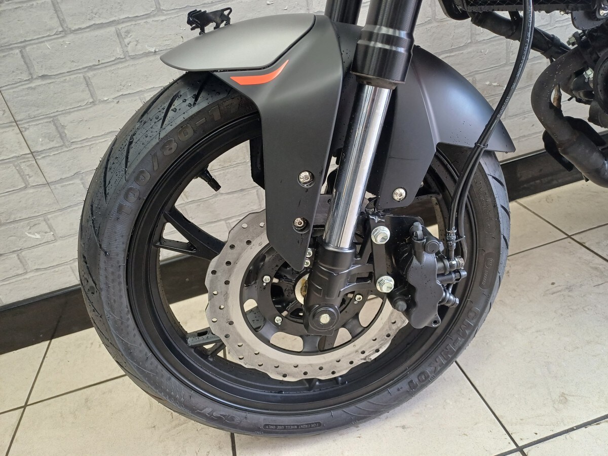 Benelli Leoncino 125cc