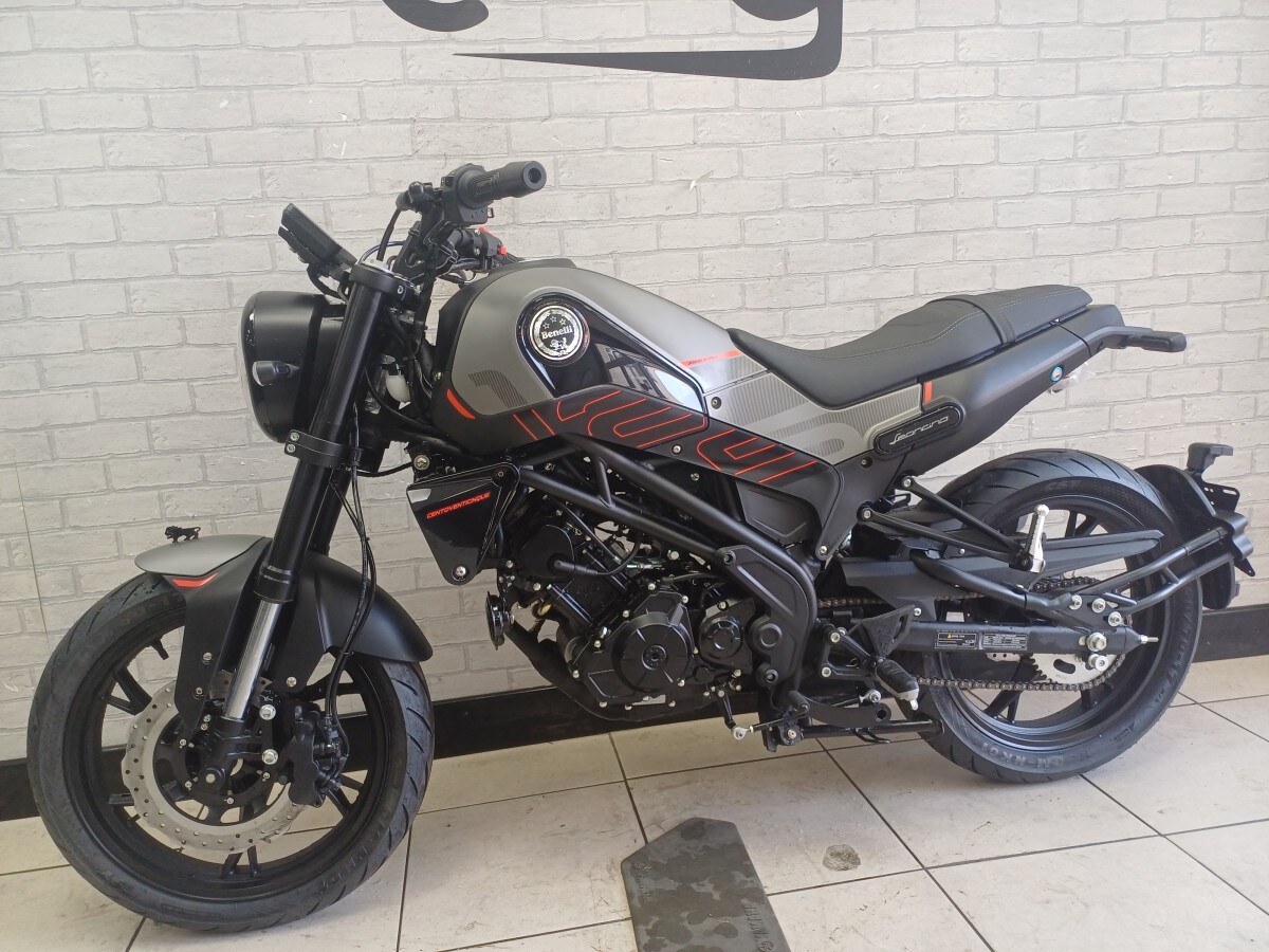 Benelli Leoncino 125cc