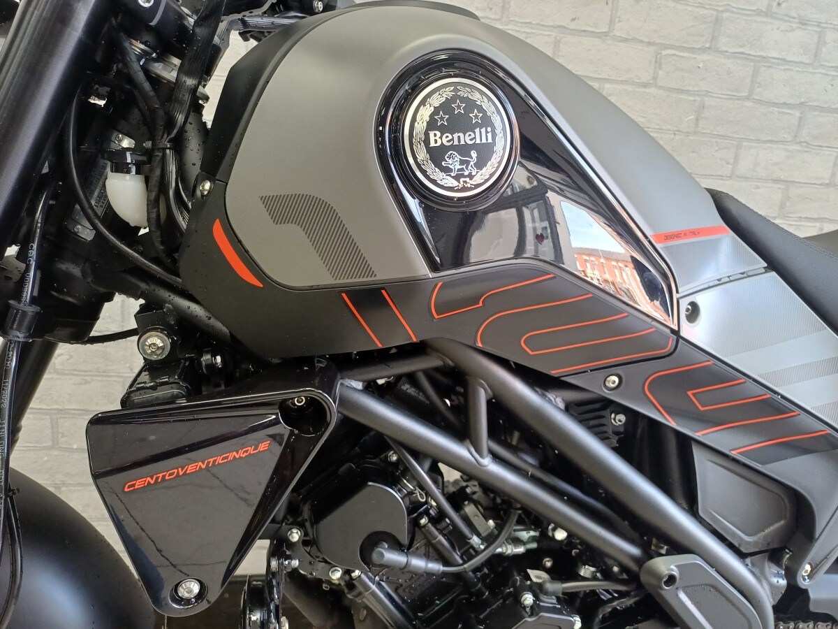 Benelli Leoncino 125cc