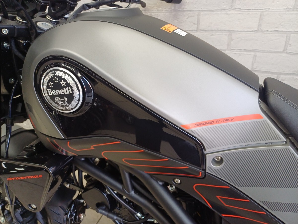 Benelli Leoncino 125cc