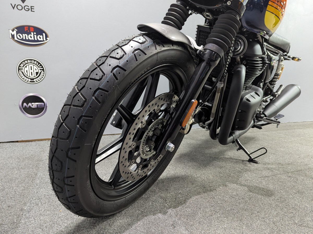 Royal Enfield INTERCEPTOR 650 E5 • PRE REG SALE •