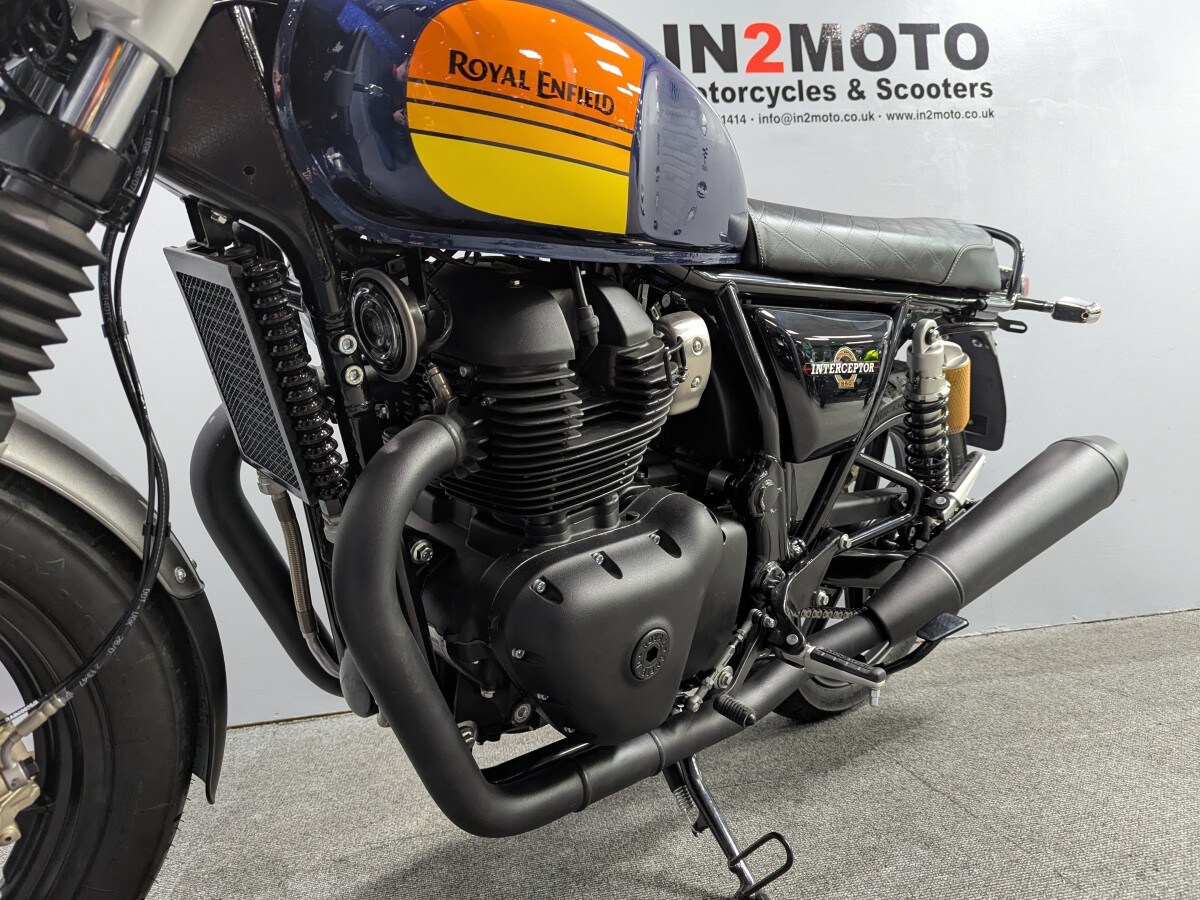 Royal Enfield INTERCEPTOR 650 E5 • PRE REG SALE •