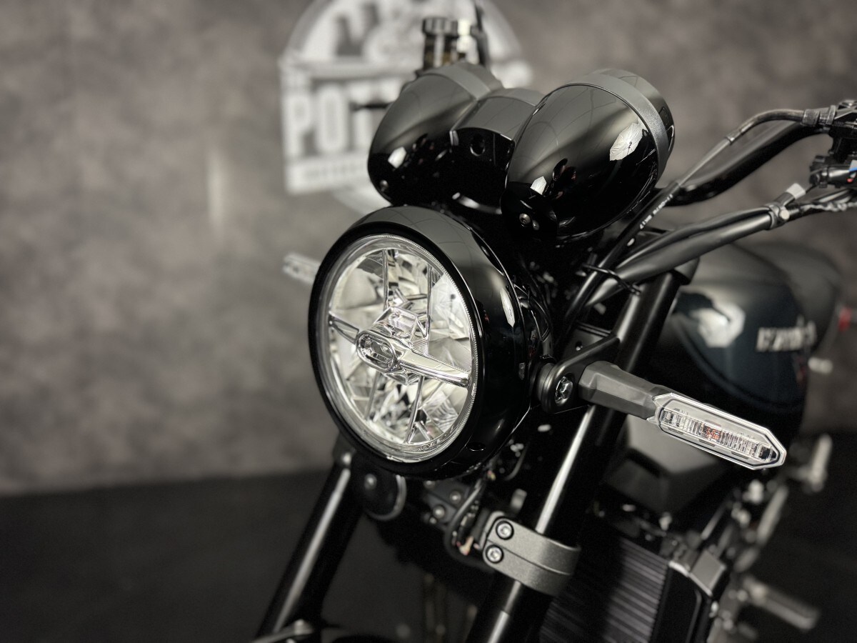 Kawasaki Z900RS Black Ball Edition