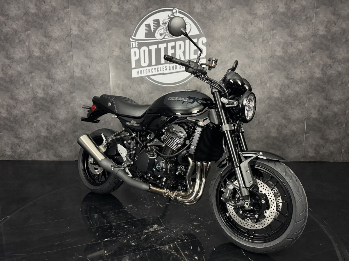 Kawasaki Z900RS Black Ball Edition