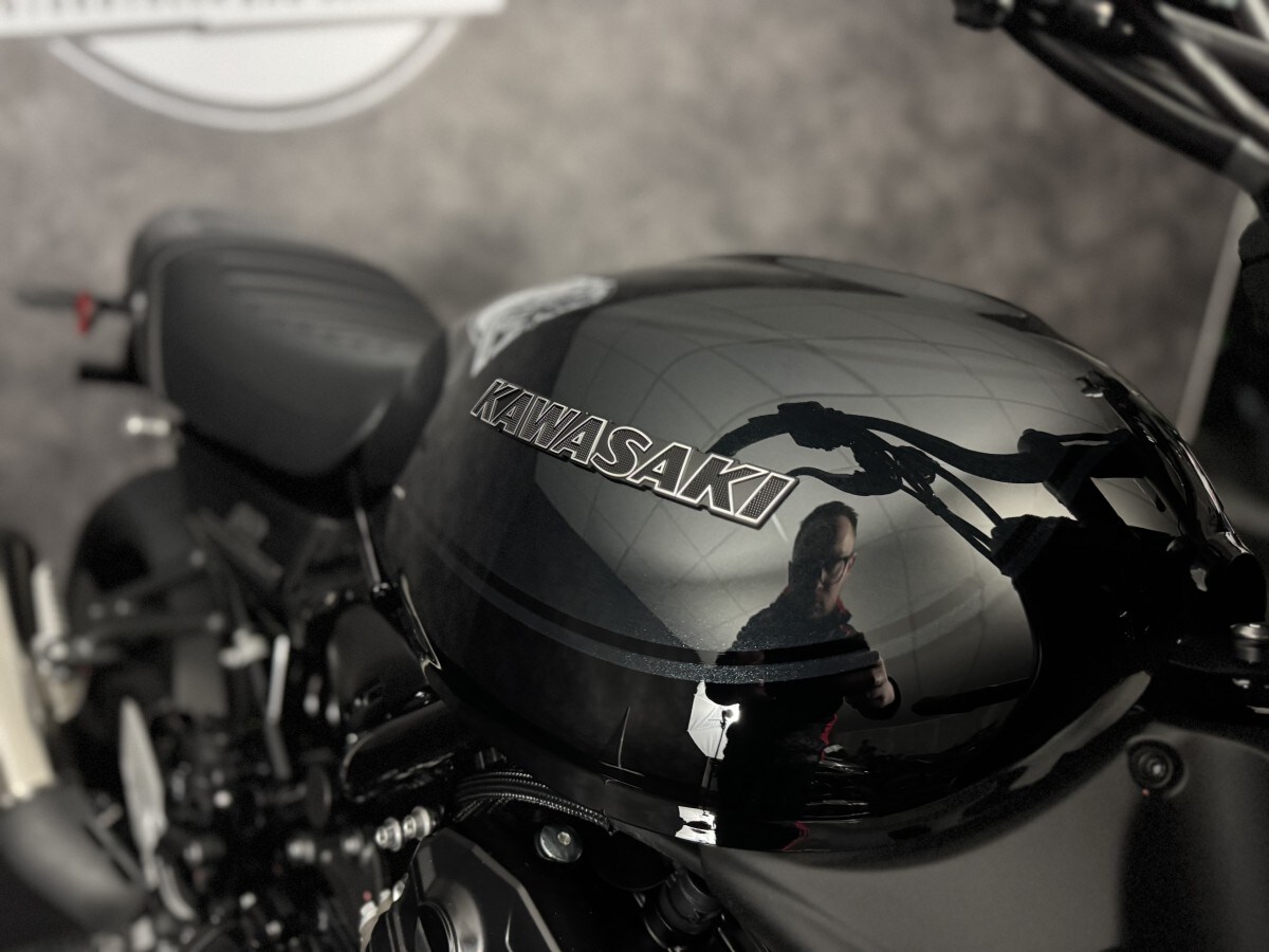 Kawasaki Z900RS Black Ball Edition