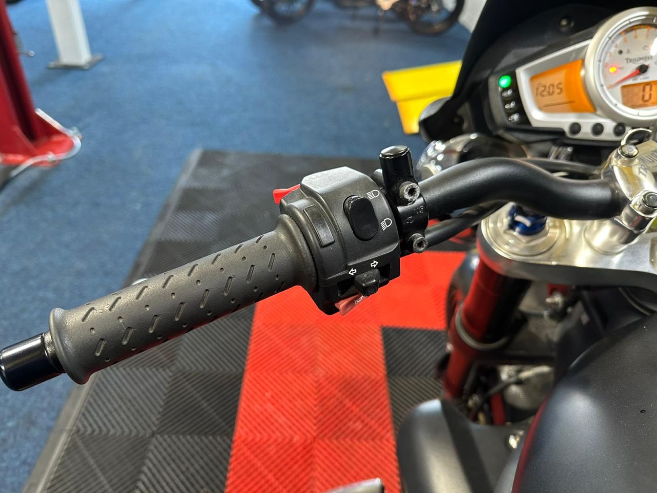 Used Triumph Speed Triple 1050 for sale - 78434524: Photo 21