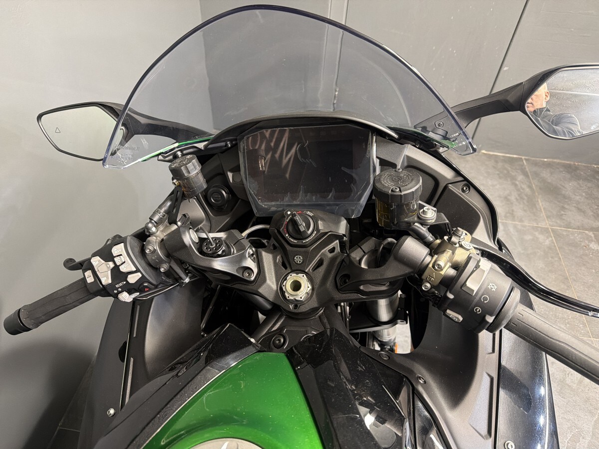 Kawasaki Ninja H2SX SE ZX1002RPFNN GN2