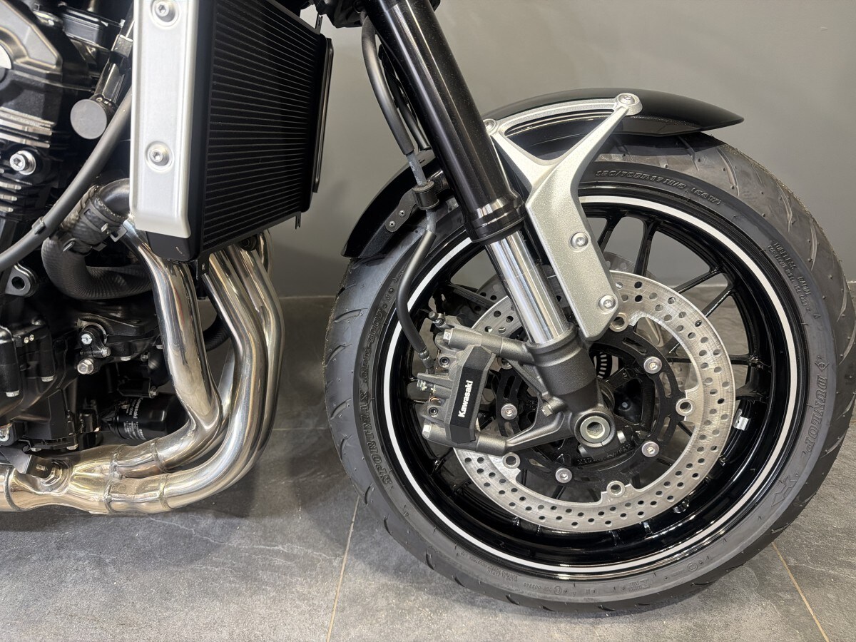 Kawasaki Z900RS ZR900KSFAB BK1