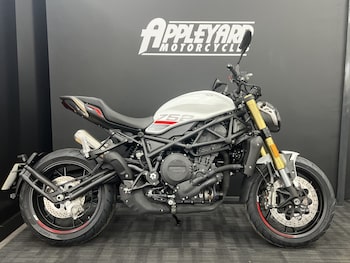 Used Benelli 752 S undefined for sale - bike-77868901: Photo