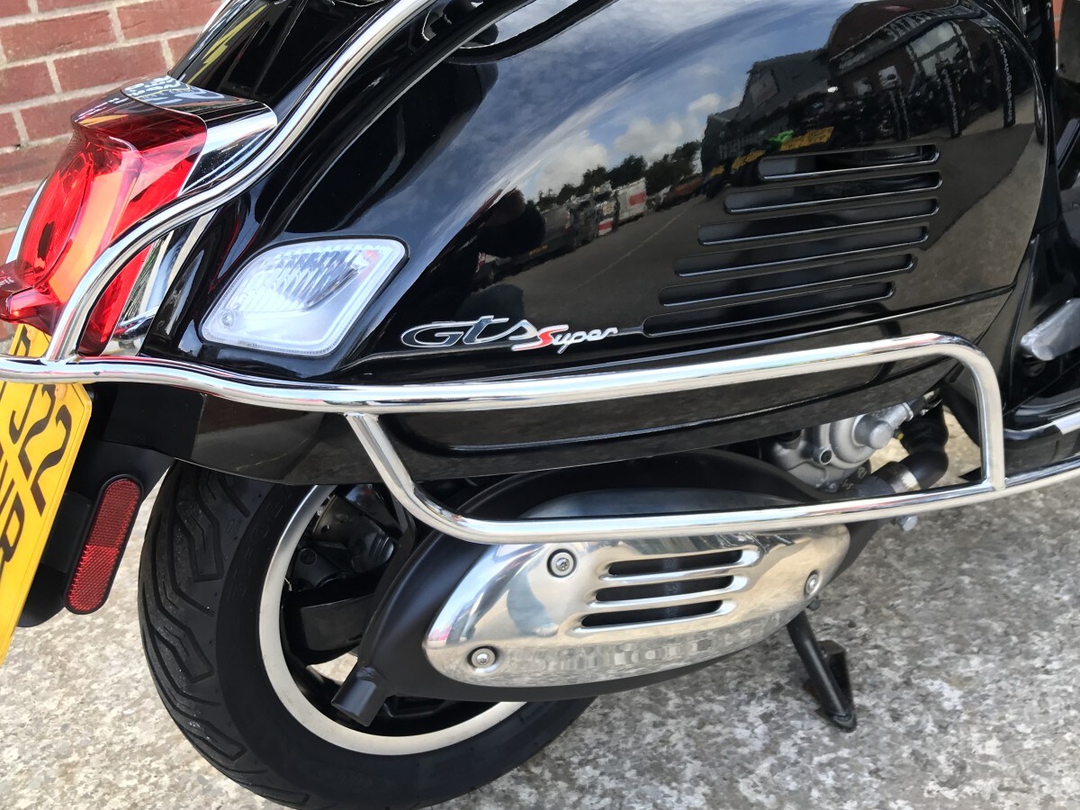 Used Piaggio VESPA GTS 300 SUPER ABS 2022 for sale - 78165292: Photo 5