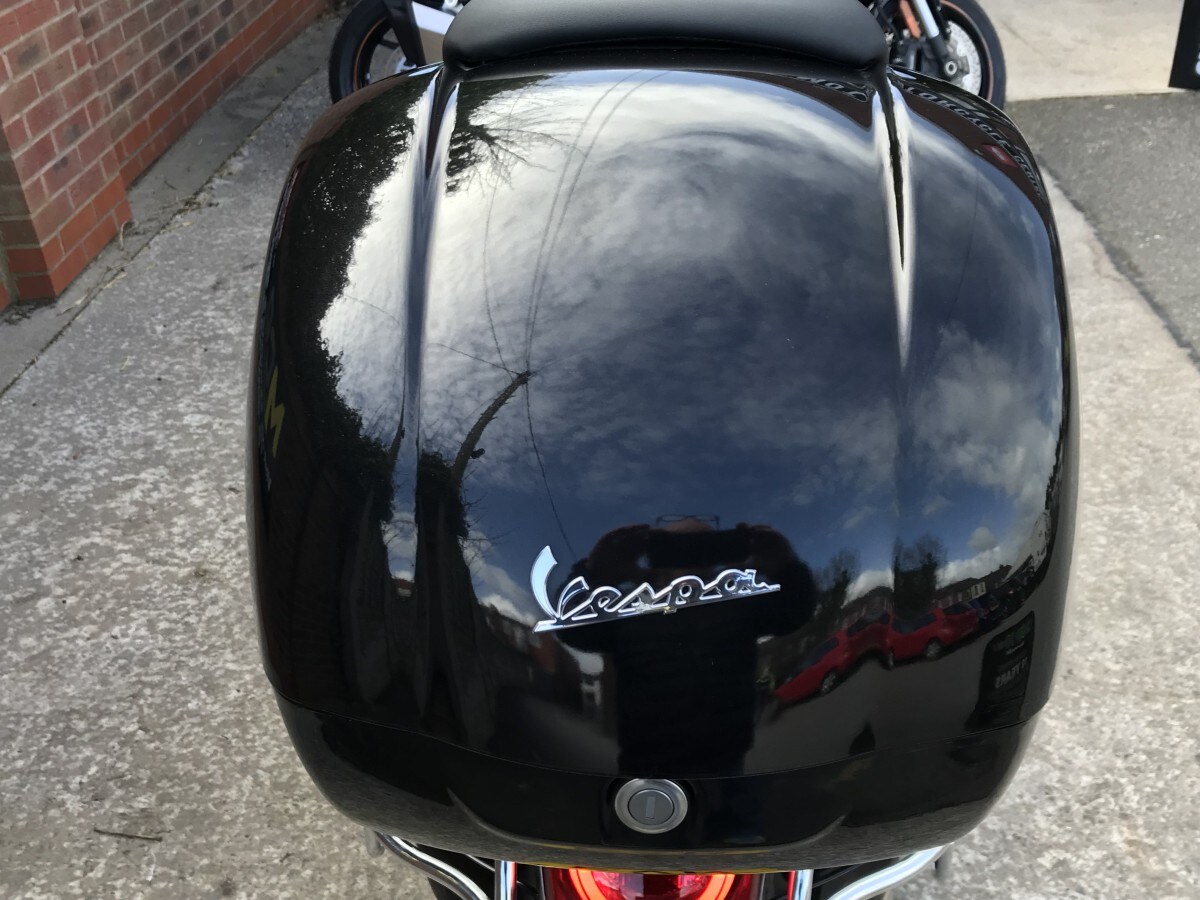 Used Piaggio VESPA GTS 300 SUPER ABS 2022 for sale - 78165292: Photo 6