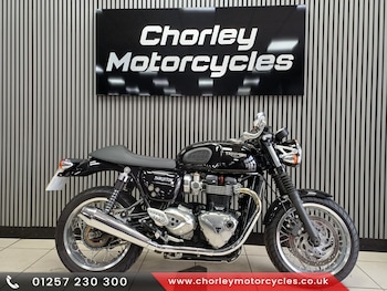 Used Triumph THRUXTON 1200 2020 for sale - bike-77866919: Photo