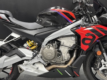Used Aprilia TUONO 660 FACTORY 2024 for sale - bike-78165291: Photo