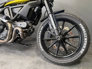 Used Ducati Scrambler 2015 for sale - bike-77866383: Photo