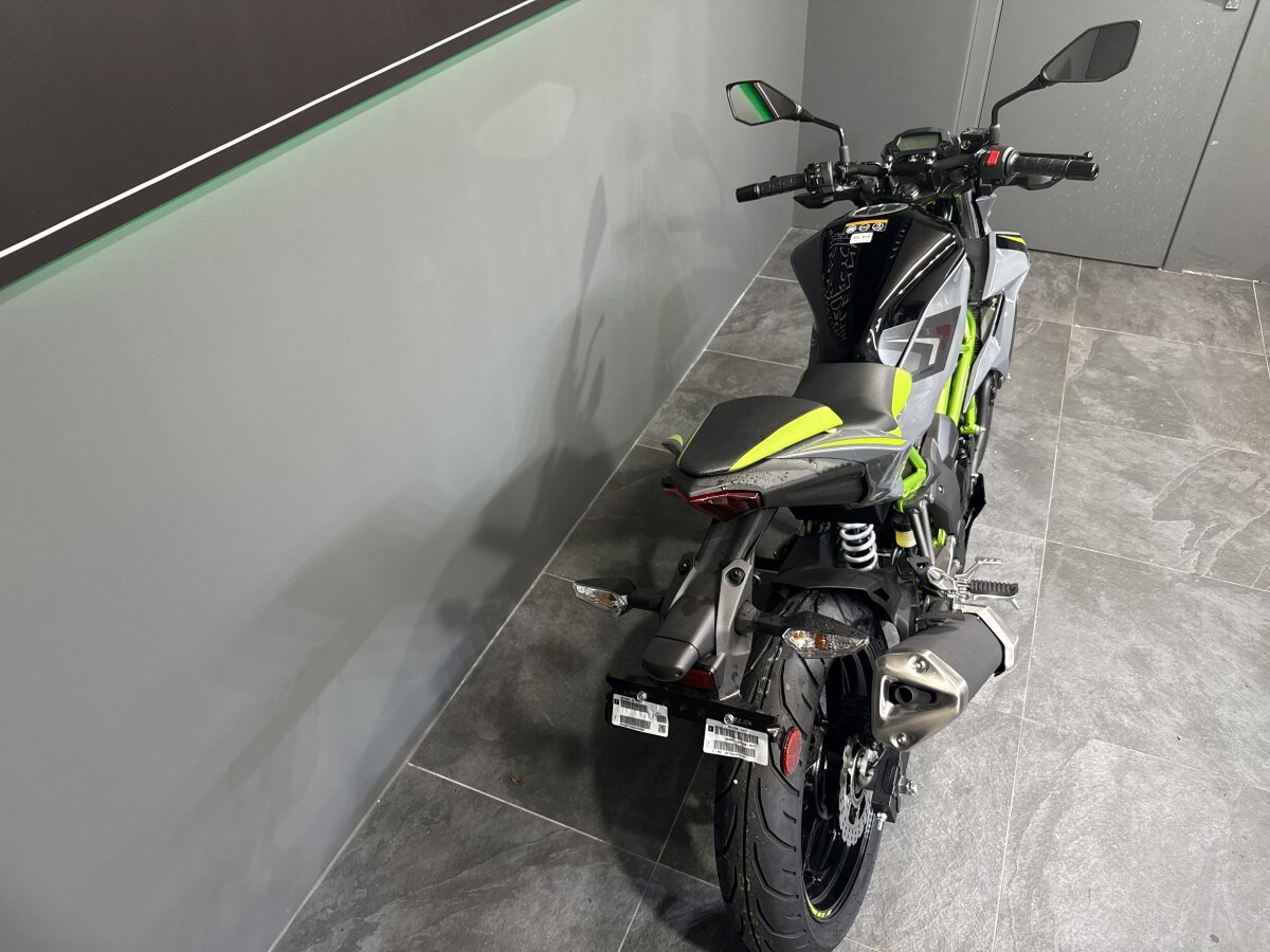 Kawasaki Z125 BR125MTFNN (GN1) / MTFAN (GY1)