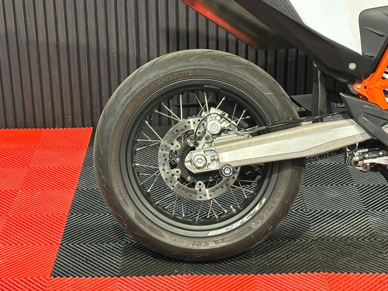 Used KTM 690 SMC R for sale - 78640144: Photo 13