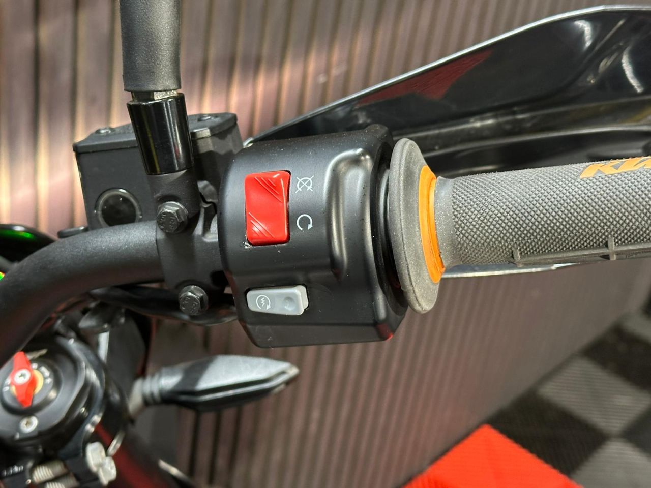 Used KTM 690 SMC R for sale - 78640144: Photo 22