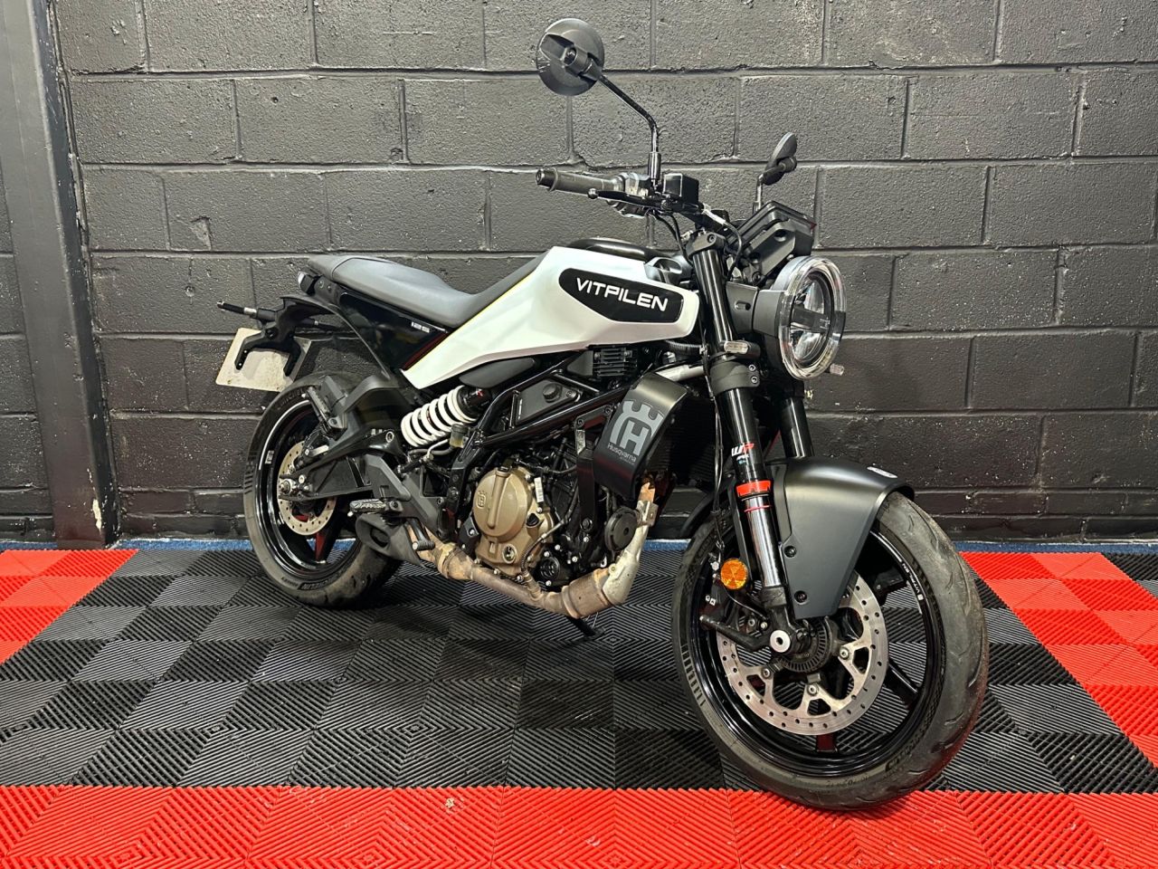 Used Husqvarna Svartpilen 125 for sale - 78434536: Photo 6
