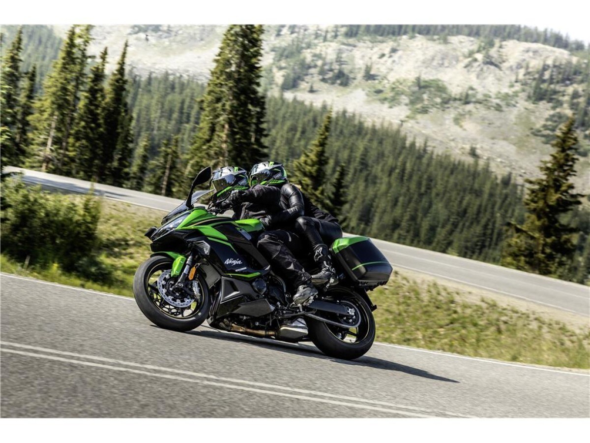 Kawasaki Ninja 1100SX SE Performance Tourer