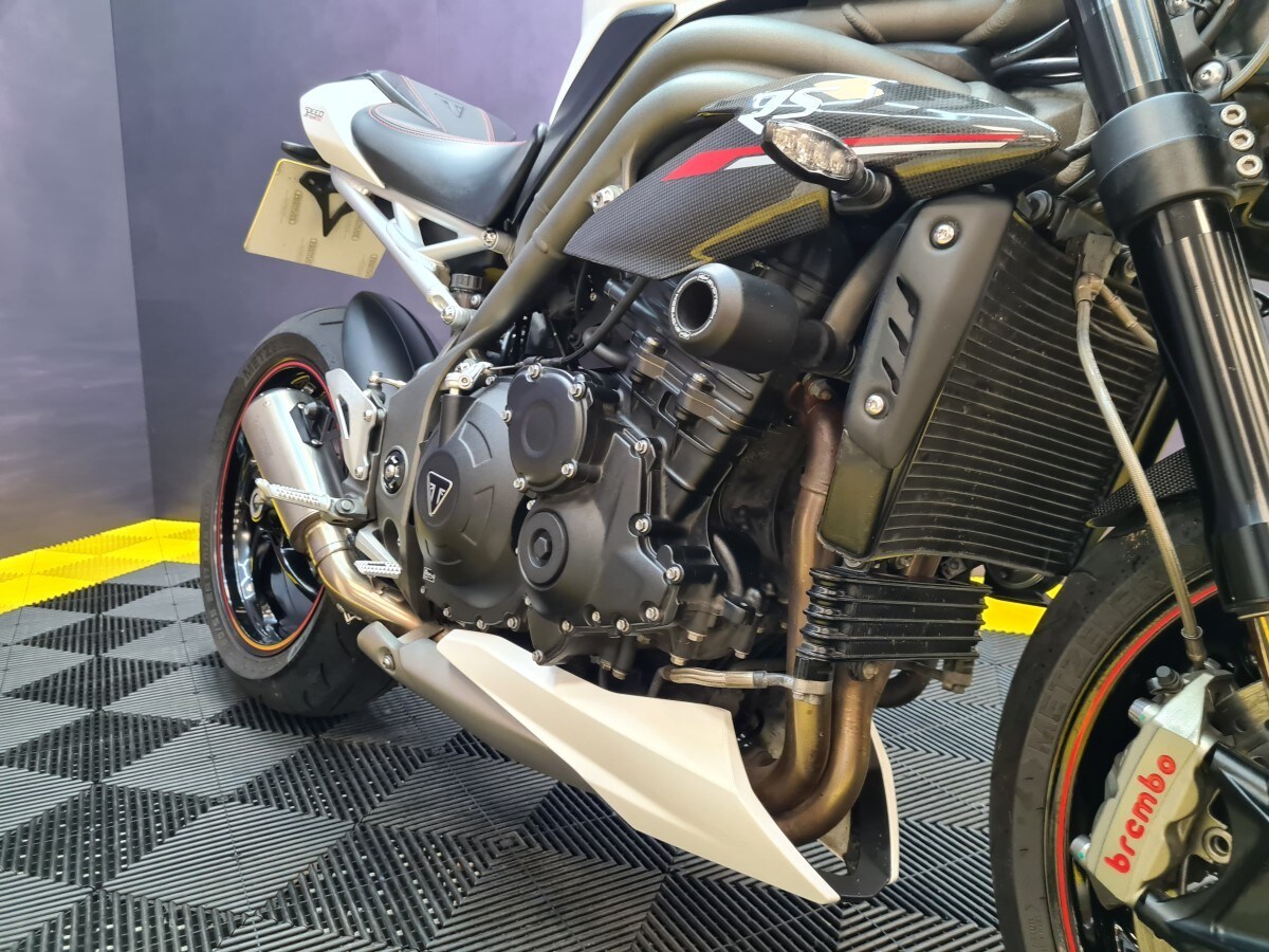 Triumph SPEED TRIPLE RS 1050